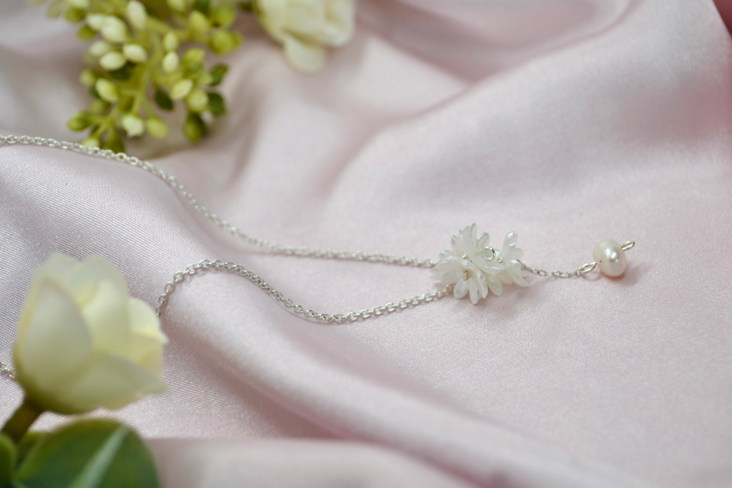 Flower Ball Pearl Necklace