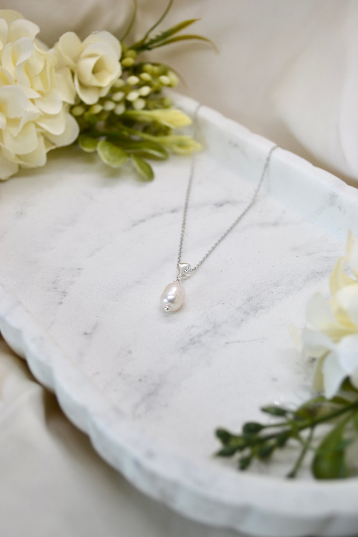 Elegant Single Pearl Necklace