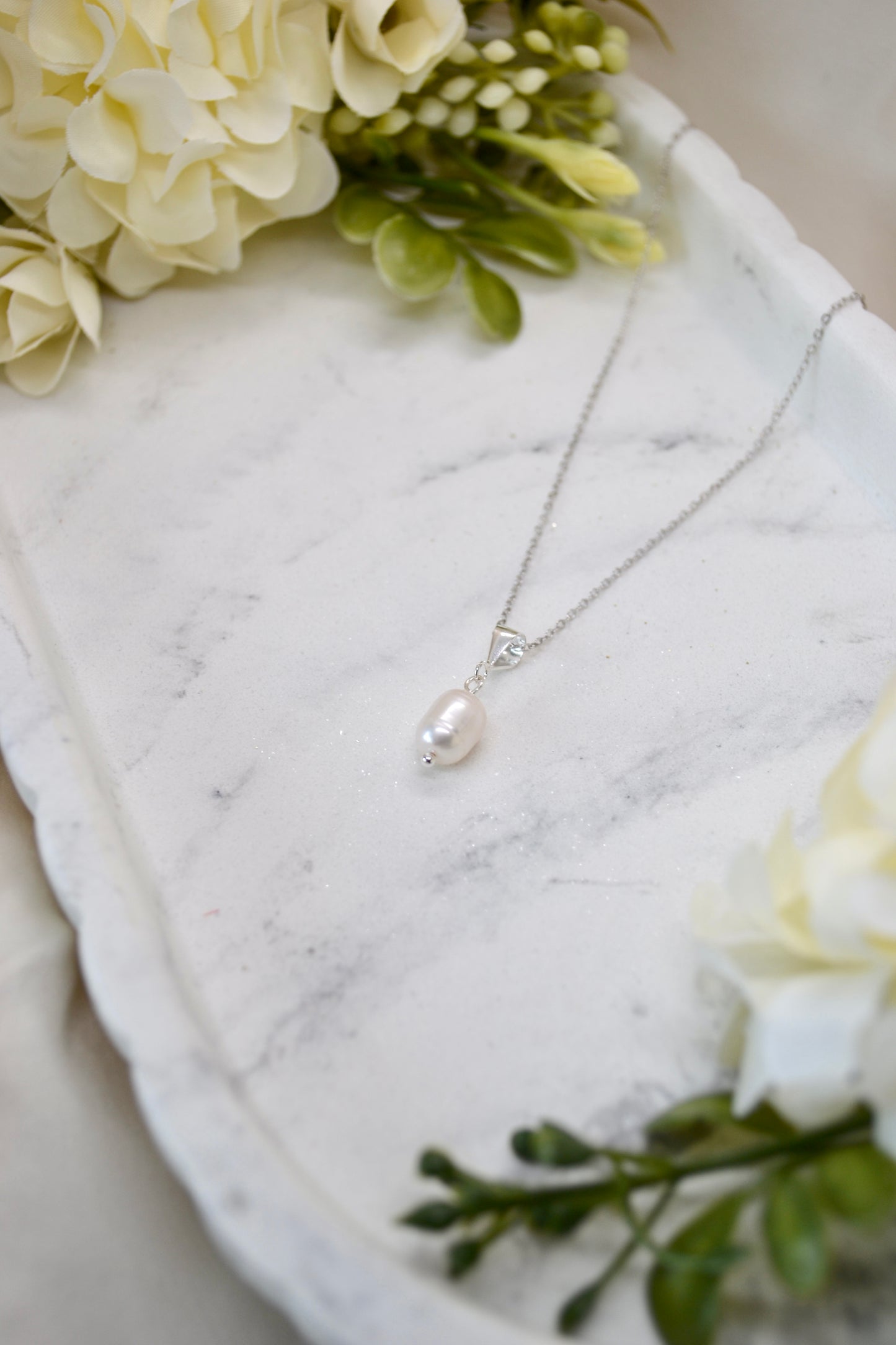 Elegant Single Pearl Necklace