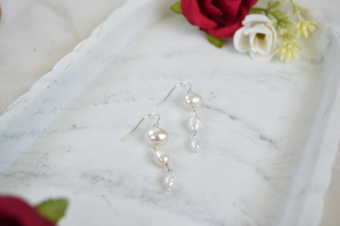 Gradient Pearl Drop Earrings