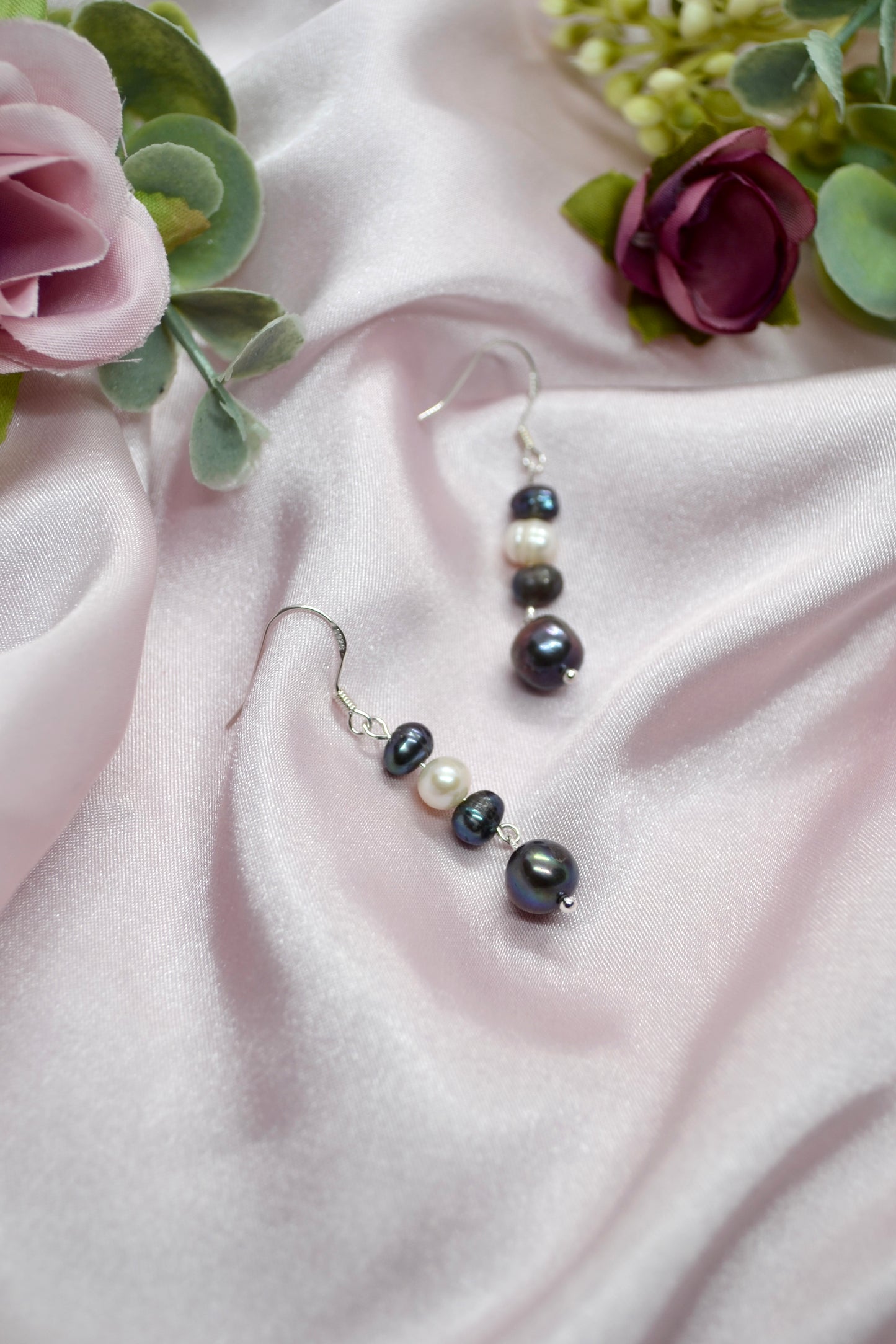 Black and White Pearl Earrings
