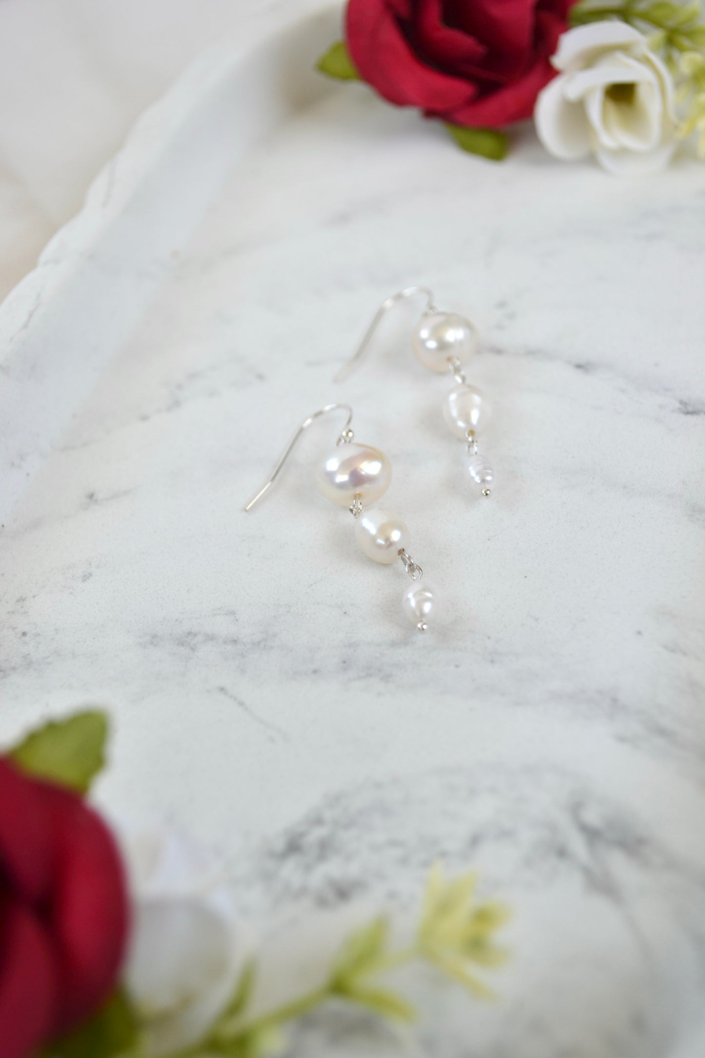 Gradient Pearl Drop Earrings