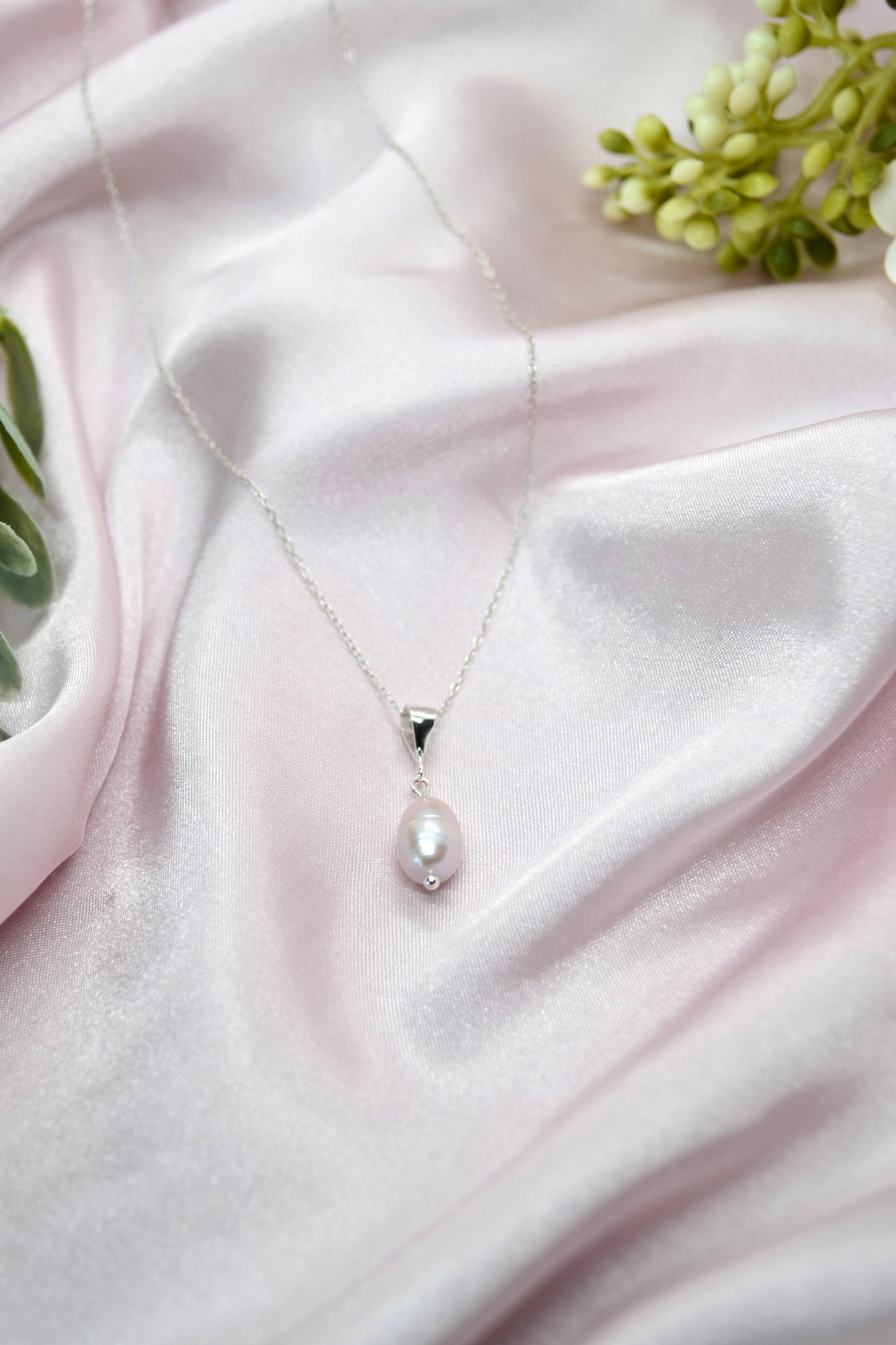 Pink Pearl Pendant Necklace