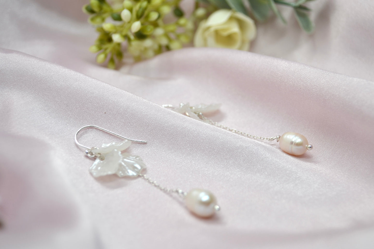 Petal Pearl Earrings