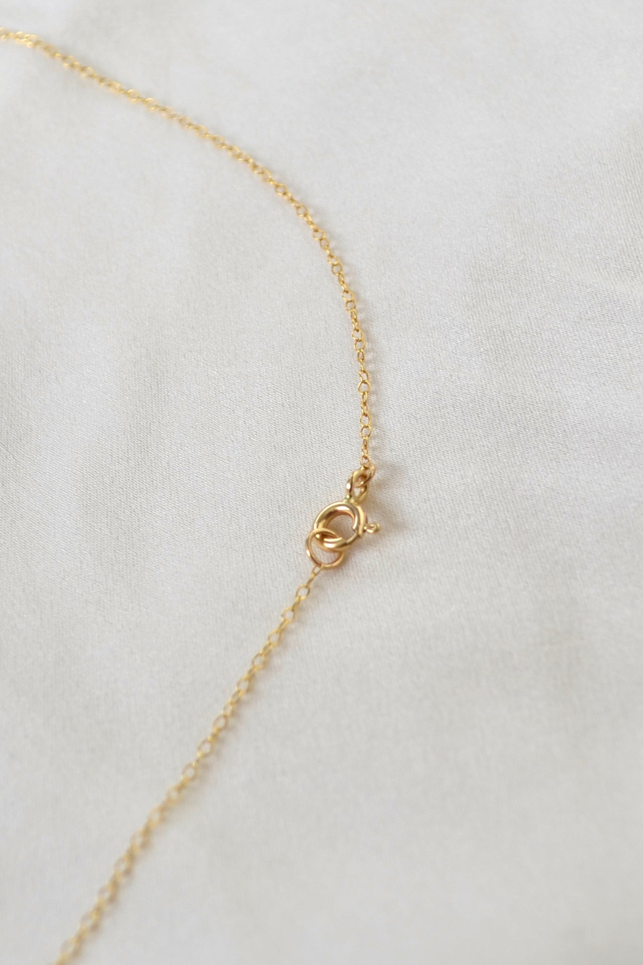Delicate Pearl Choker Necklace